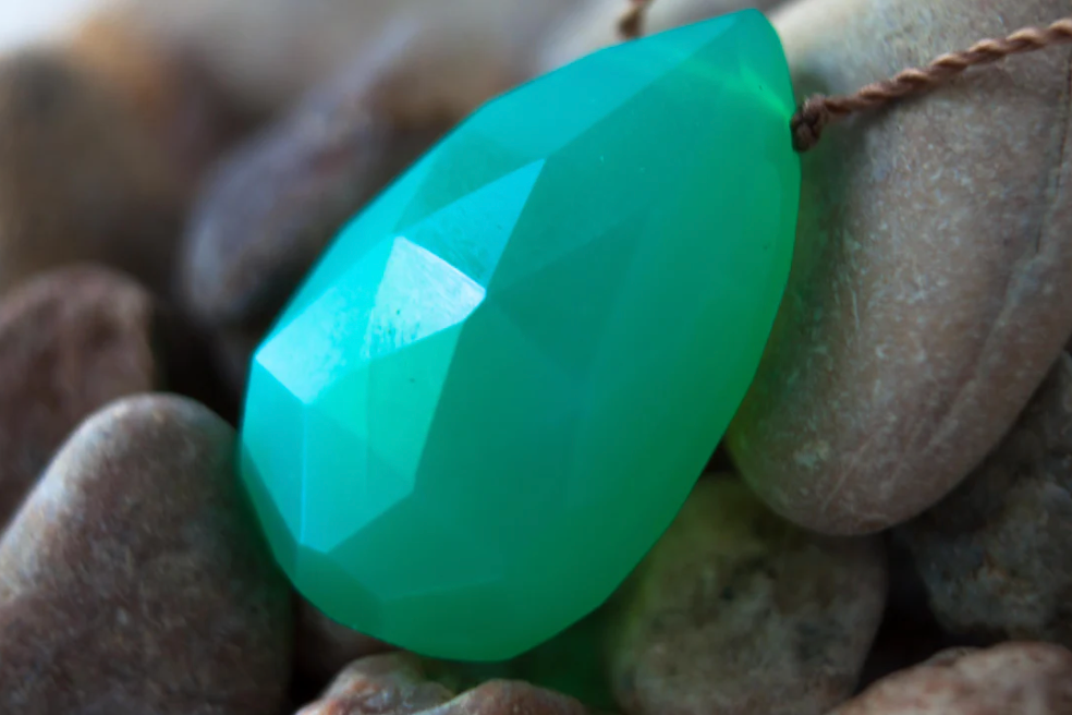 Chrysoprase Drop Pendent Necklace