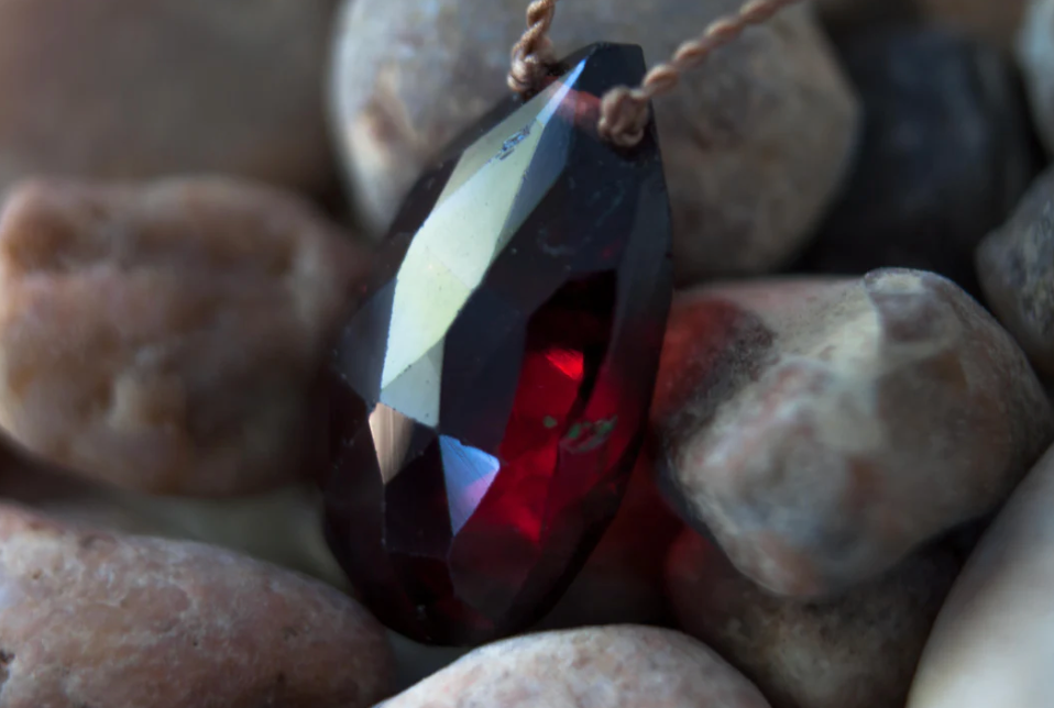 Garnet Drop Pendent Necklace